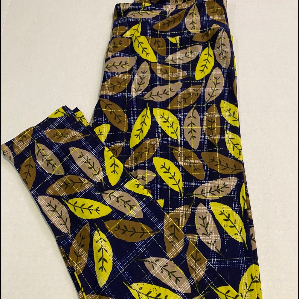 NEW LuLaRoe Leggings TC Leaves 🍁